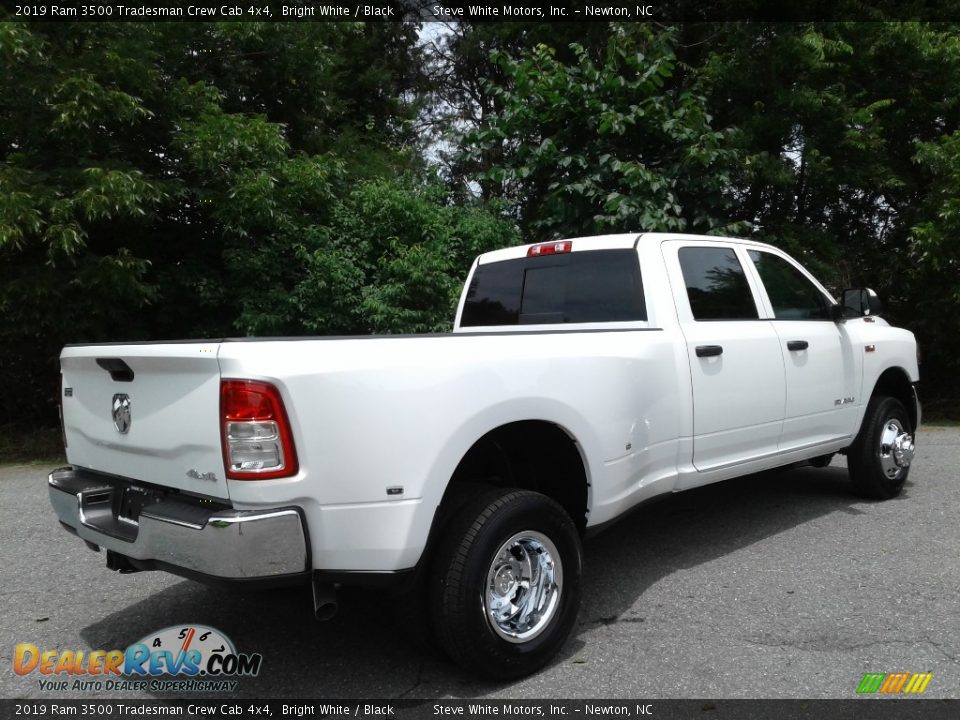 2019 Ram 3500 Tradesman Crew Cab 4x4 Bright White / Black Photo #6