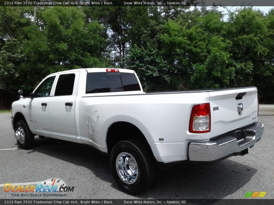 2019 Ram 3500 Tradesman Crew Cab 4x4 Bright White / Black Photo #8