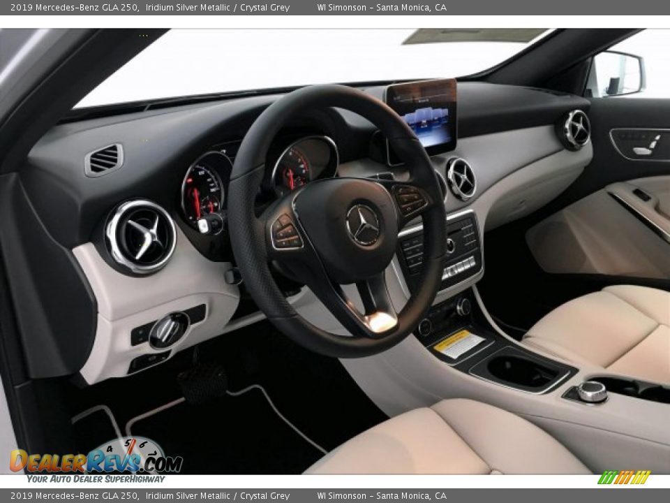 2019 Mercedes-Benz GLA 250 Iridium Silver Metallic / Crystal Grey Photo #4