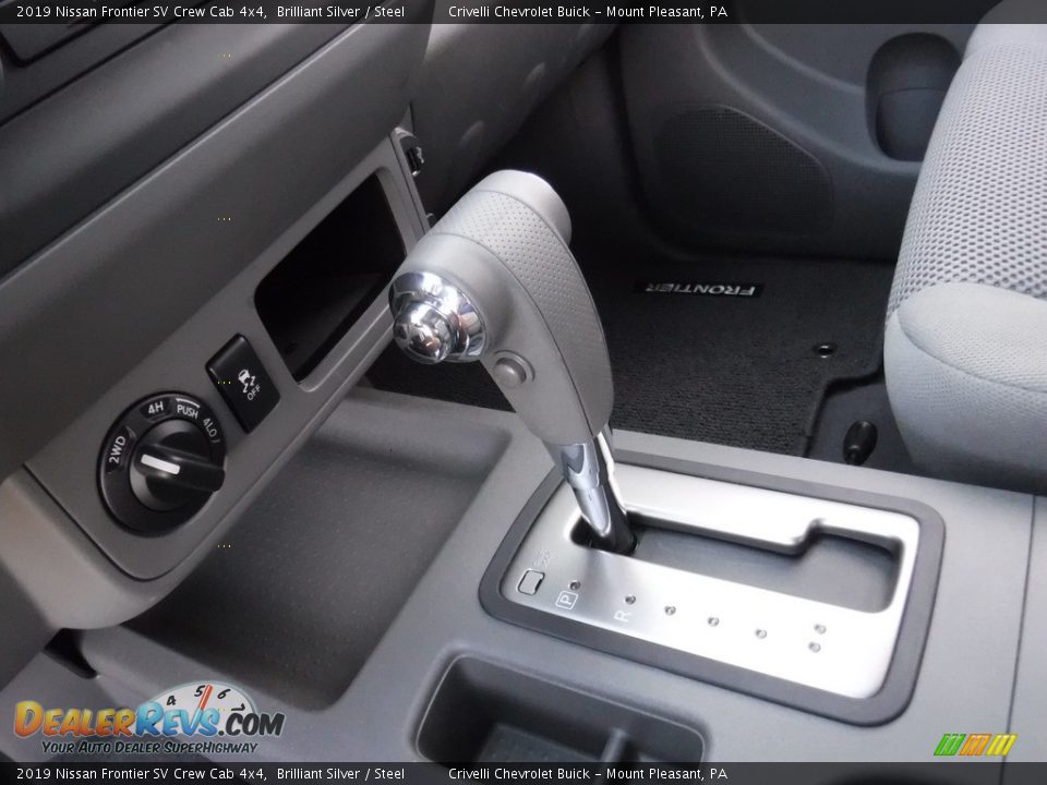 2019 Nissan Frontier SV Crew Cab 4x4 Shifter Photo #17