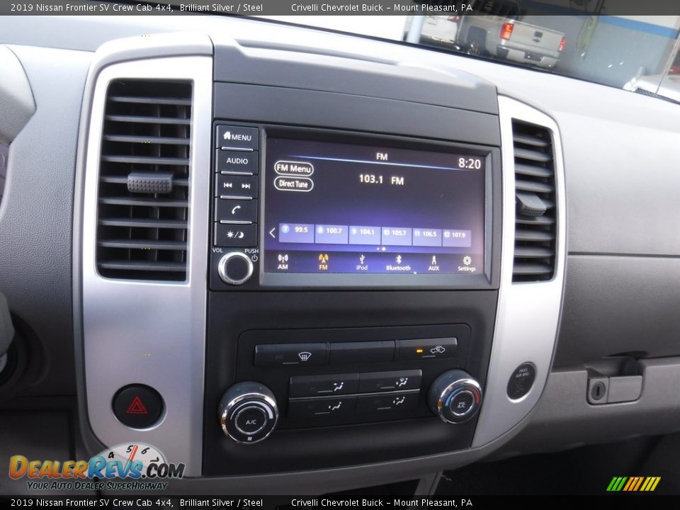 Controls of 2019 Nissan Frontier SV Crew Cab 4x4 Photo #19