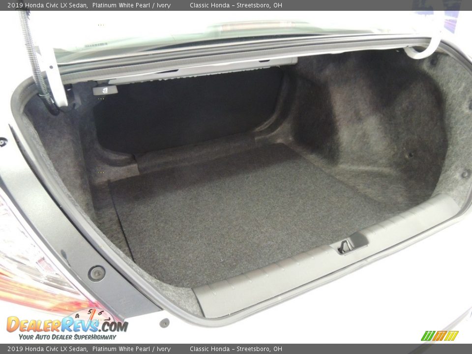 2019 Honda Civic LX Sedan Platinum White Pearl / Ivory Photo #19