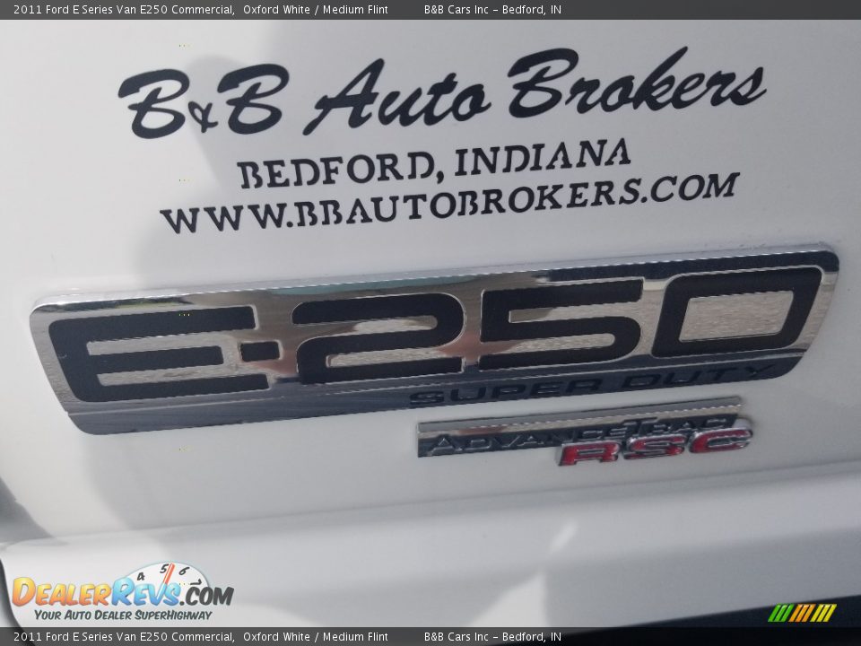 2011 Ford E Series Van E250 Commercial Oxford White / Medium Flint Photo #12