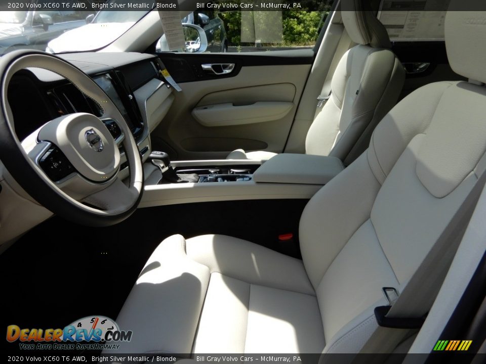 Front Seat of 2020 Volvo XC60 T6 AWD Photo #7