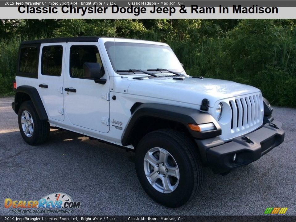 2019 Jeep Wrangler Unlimited Sport 4x4 Bright White / Black Photo #1