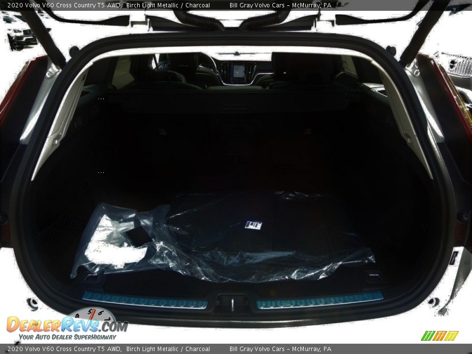 2020 Volvo V60 Cross Country T5 AWD Trunk Photo #3