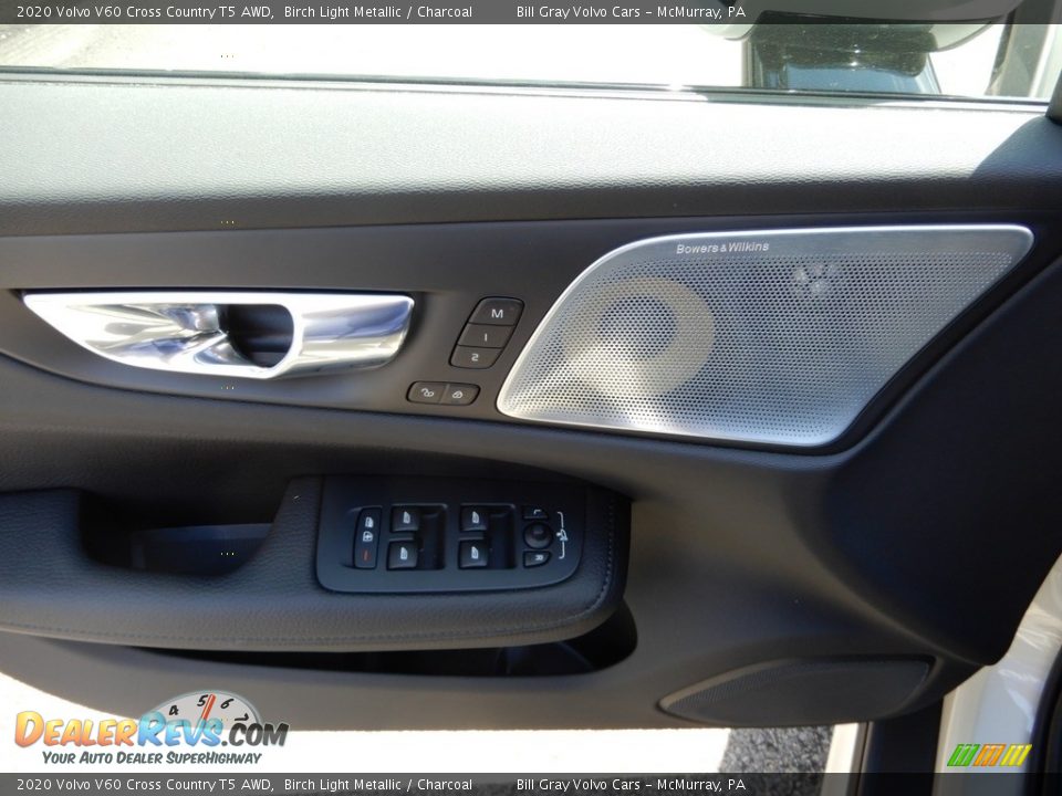 Door Panel of 2020 Volvo V60 Cross Country T5 AWD Photo #10