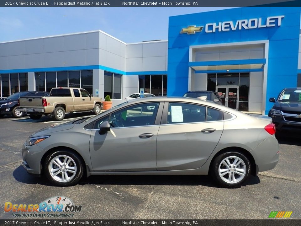 2017 Chevrolet Cruze LT Pepperdust Metallic / Jet Black Photo #3