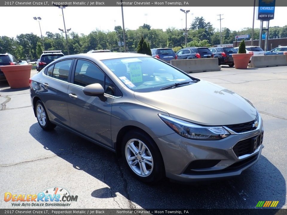 2017 Chevrolet Cruze LT Pepperdust Metallic / Jet Black Photo #11