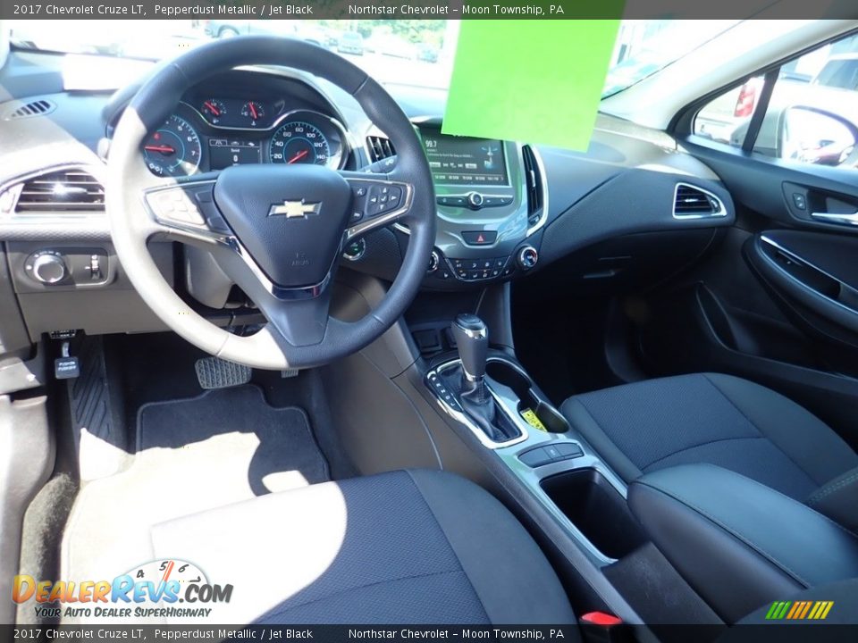 2017 Chevrolet Cruze LT Pepperdust Metallic / Jet Black Photo #22