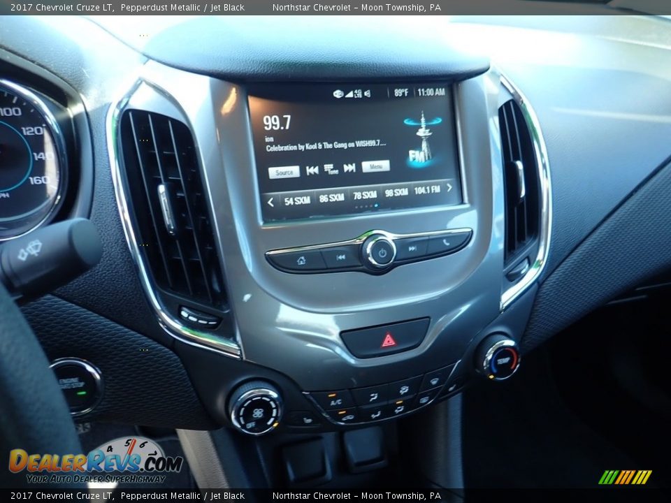 2017 Chevrolet Cruze LT Pepperdust Metallic / Jet Black Photo #27