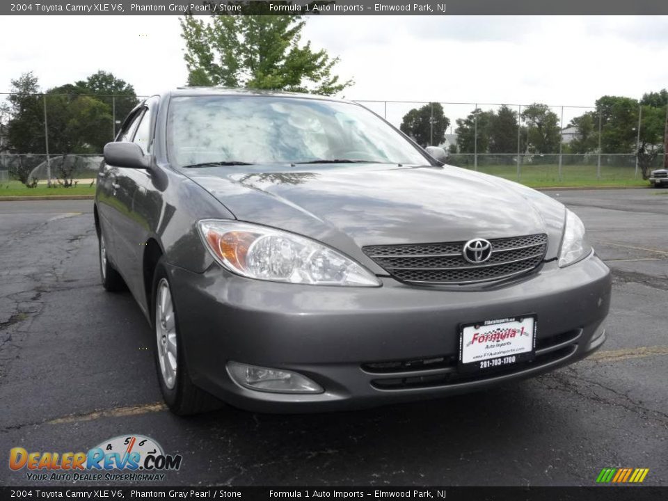2004 Toyota Camry XLE V6 Phantom Gray Pearl / Stone Photo #12