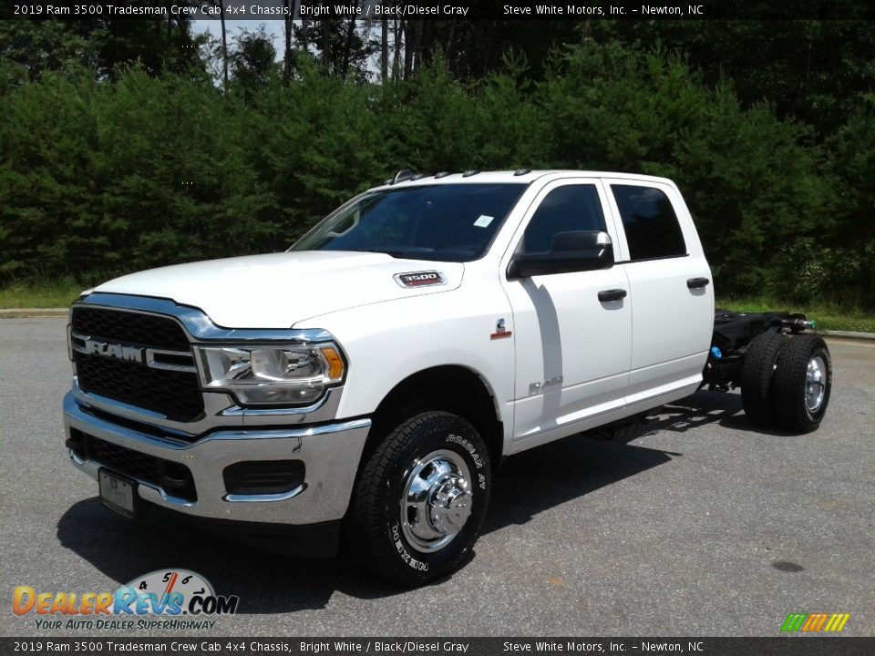 2019 Ram 3500 Tradesman Crew Cab 4x4 Chassis Bright White / Black/Diesel Gray Photo #2