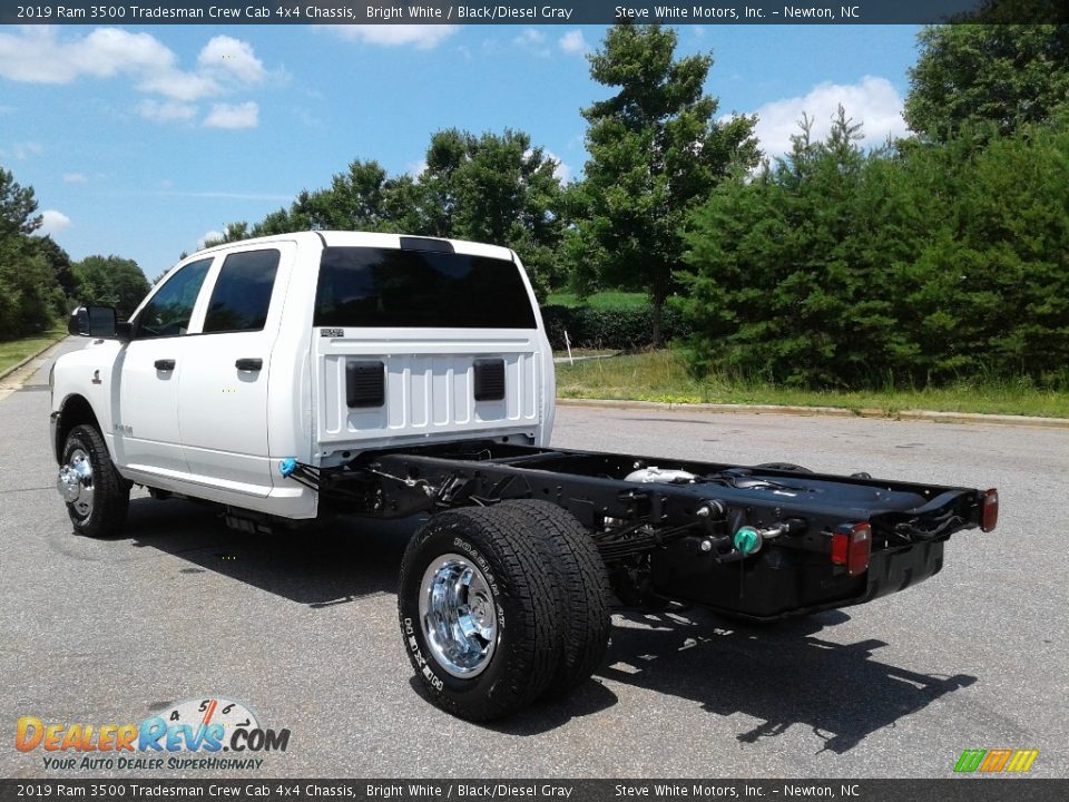 2019 Ram 3500 Tradesman Crew Cab 4x4 Chassis Bright White / Black/Diesel Gray Photo #8