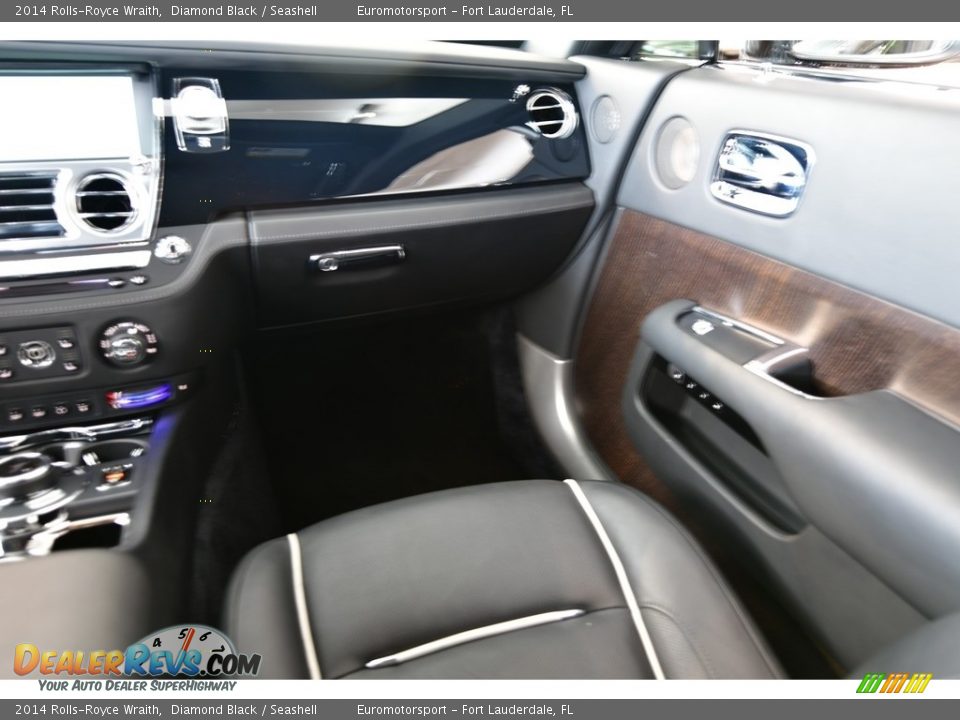 2014 Rolls-Royce Wraith Diamond Black / Seashell Photo #23