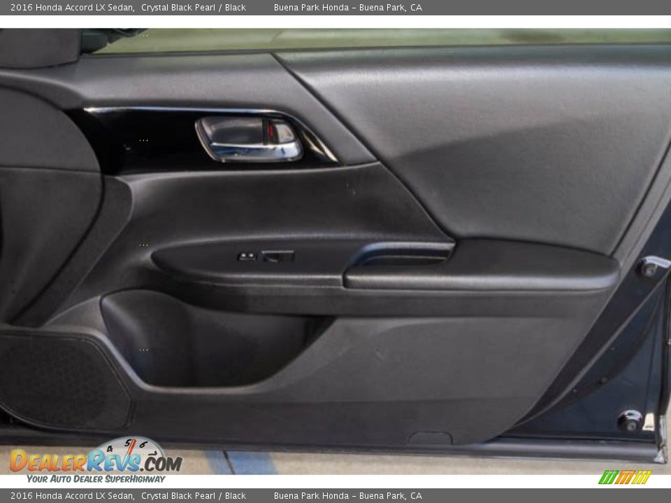 2016 Honda Accord LX Sedan Crystal Black Pearl / Black Photo #30