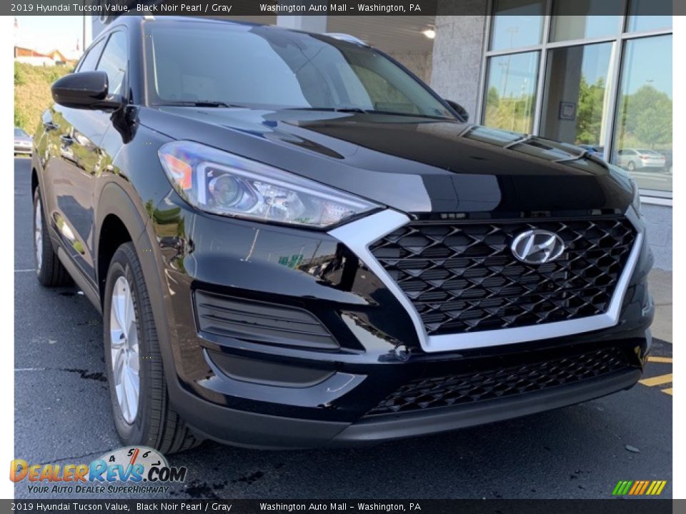 2019 Hyundai Tucson Value Black Noir Pearl / Gray Photo #1