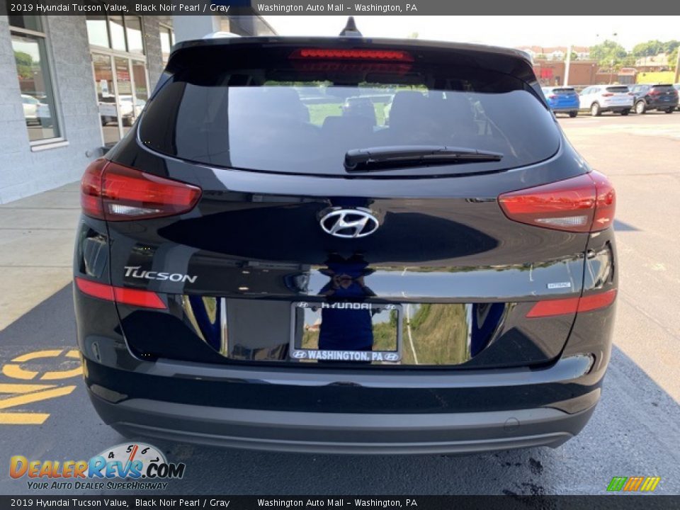 2019 Hyundai Tucson Value Black Noir Pearl / Gray Photo #5