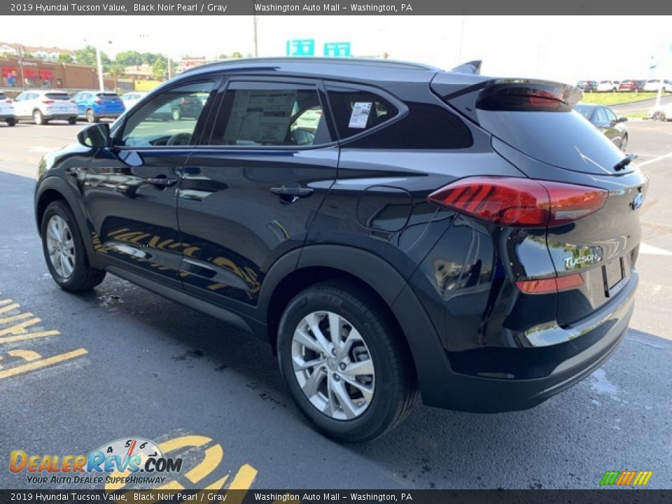 2019 Hyundai Tucson Value Black Noir Pearl / Gray Photo #6