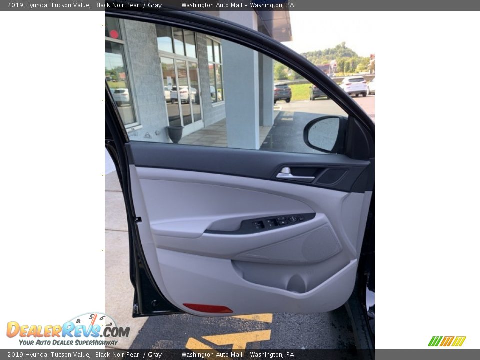 2019 Hyundai Tucson Value Black Noir Pearl / Gray Photo #11