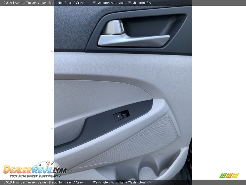 2019 Hyundai Tucson Value Black Noir Pearl / Gray Photo #18