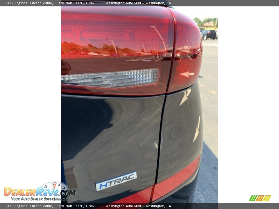 2019 Hyundai Tucson Value Black Noir Pearl / Gray Photo #23