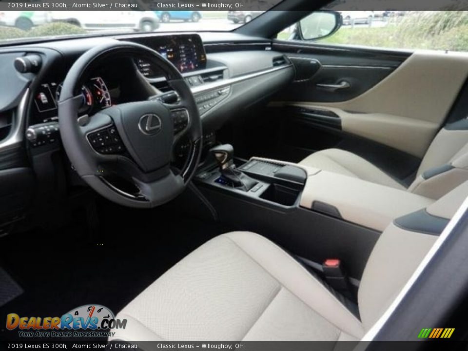 2019 Lexus ES 300h Atomic Silver / Chateau Photo #2