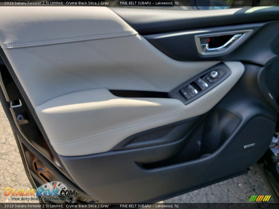 2019 Subaru Forester 2.5i Limited Crystal Black Silica / Gray Photo #7