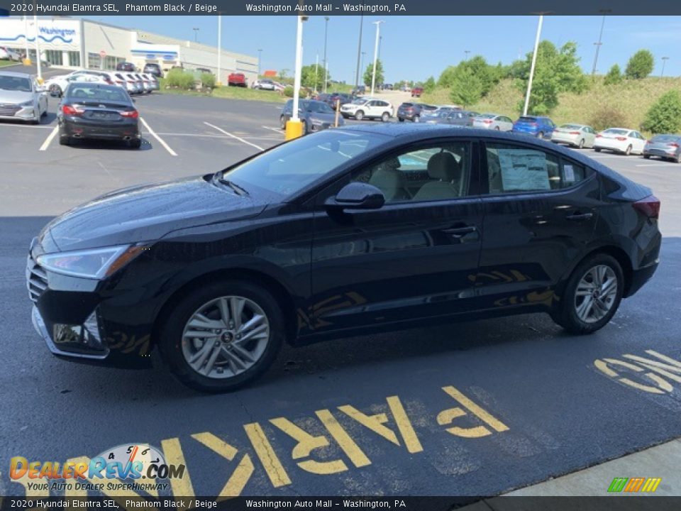 2020 Hyundai Elantra SEL Phantom Black / Beige Photo #7