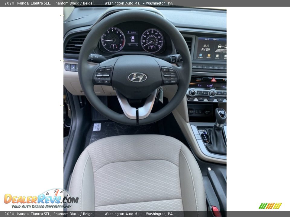 2020 Hyundai Elantra SEL Phantom Black / Beige Photo #12