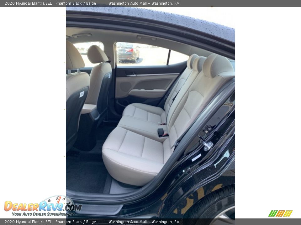 2020 Hyundai Elantra SEL Phantom Black / Beige Photo #18