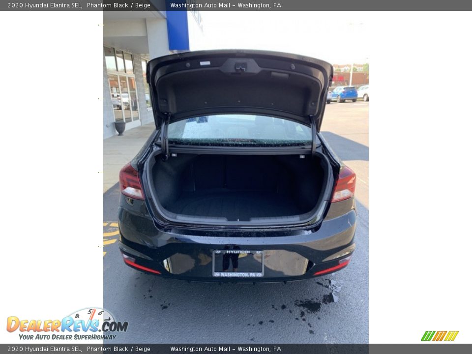 2020 Hyundai Elantra SEL Phantom Black / Beige Photo #19