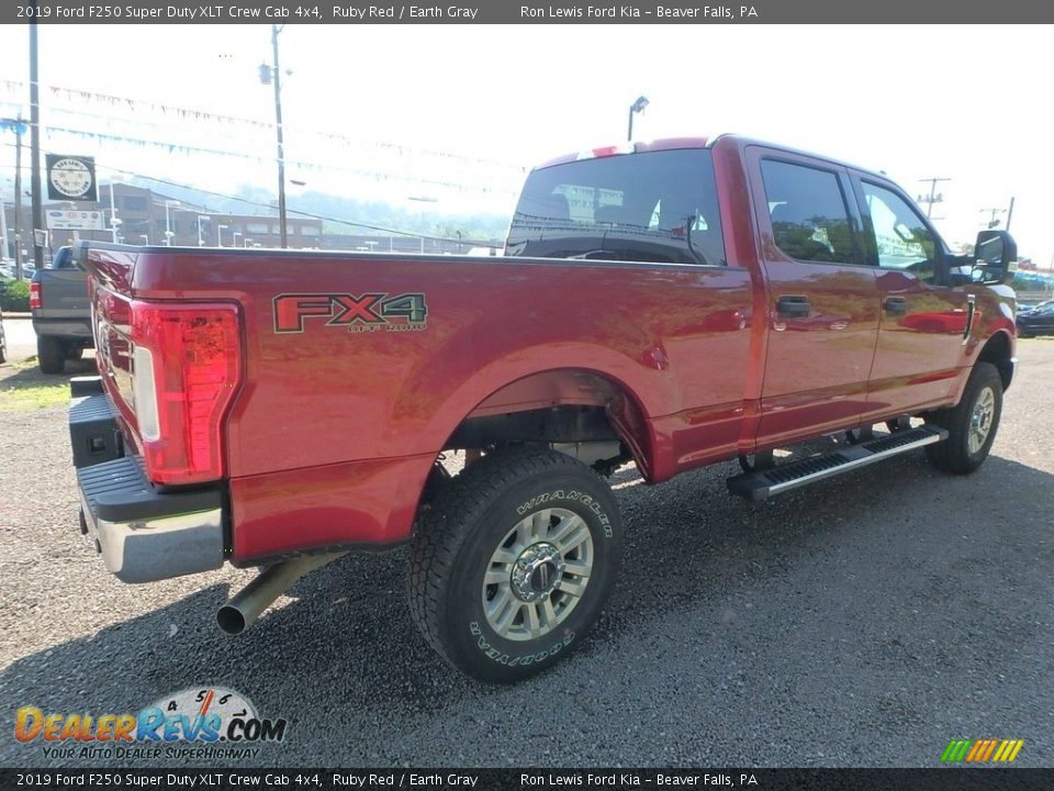 2019 Ford F250 Super Duty XLT Crew Cab 4x4 Ruby Red / Earth Gray Photo #2