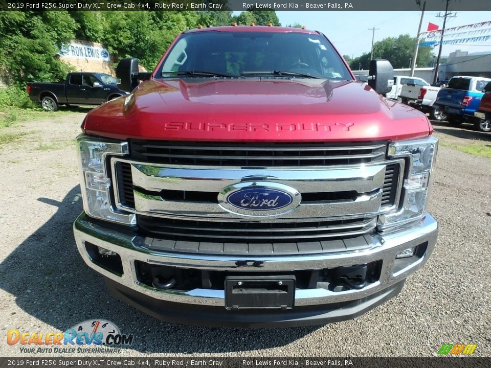 2019 Ford F250 Super Duty XLT Crew Cab 4x4 Ruby Red / Earth Gray Photo #7