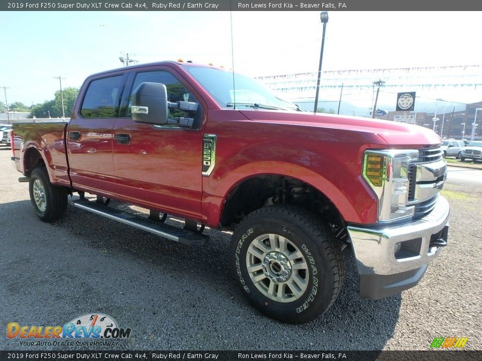 2019 Ford F250 Super Duty XLT Crew Cab 4x4 Ruby Red / Earth Gray Photo #8