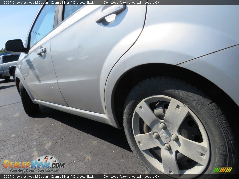 2007 Chevrolet Aveo LS Sedan Cosmic Silver / Charcoal Black Photo #9