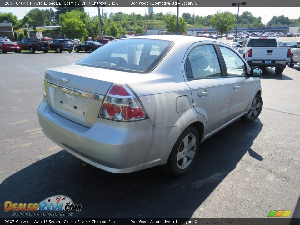 2007 Chevrolet Aveo LS Sedan Cosmic Silver / Charcoal Black Photo #13