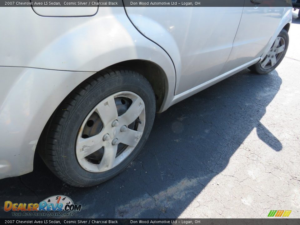 2007 Chevrolet Aveo LS Sedan Cosmic Silver / Charcoal Black Photo #14