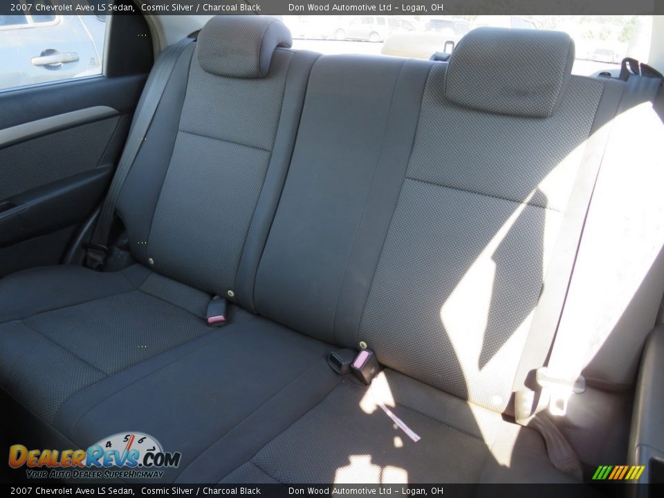 2007 Chevrolet Aveo LS Sedan Cosmic Silver / Charcoal Black Photo #18
