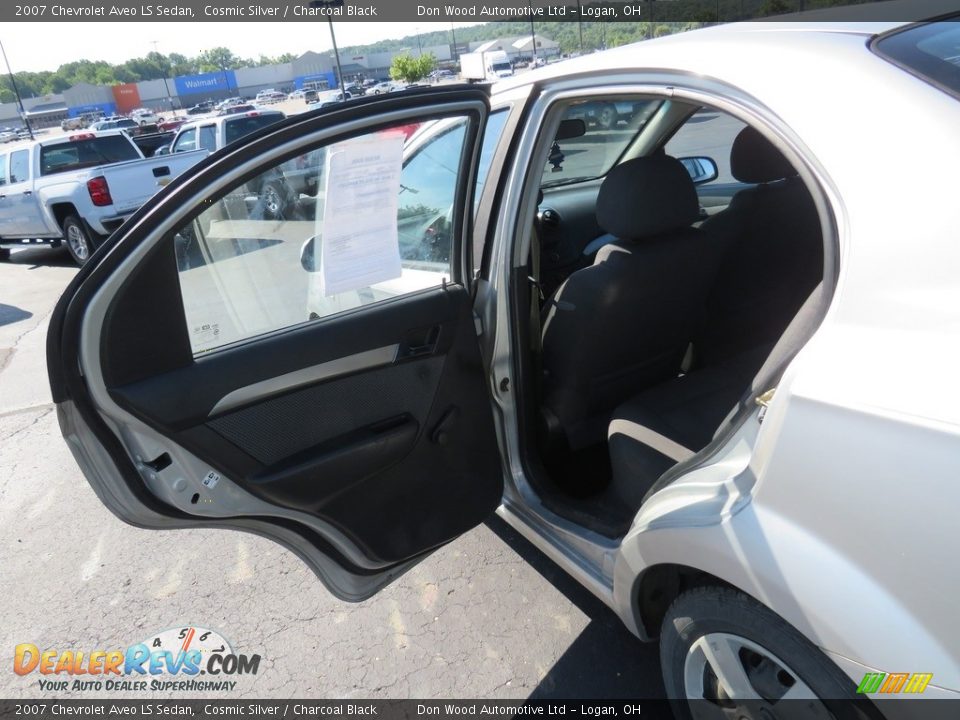 2007 Chevrolet Aveo LS Sedan Cosmic Silver / Charcoal Black Photo #19