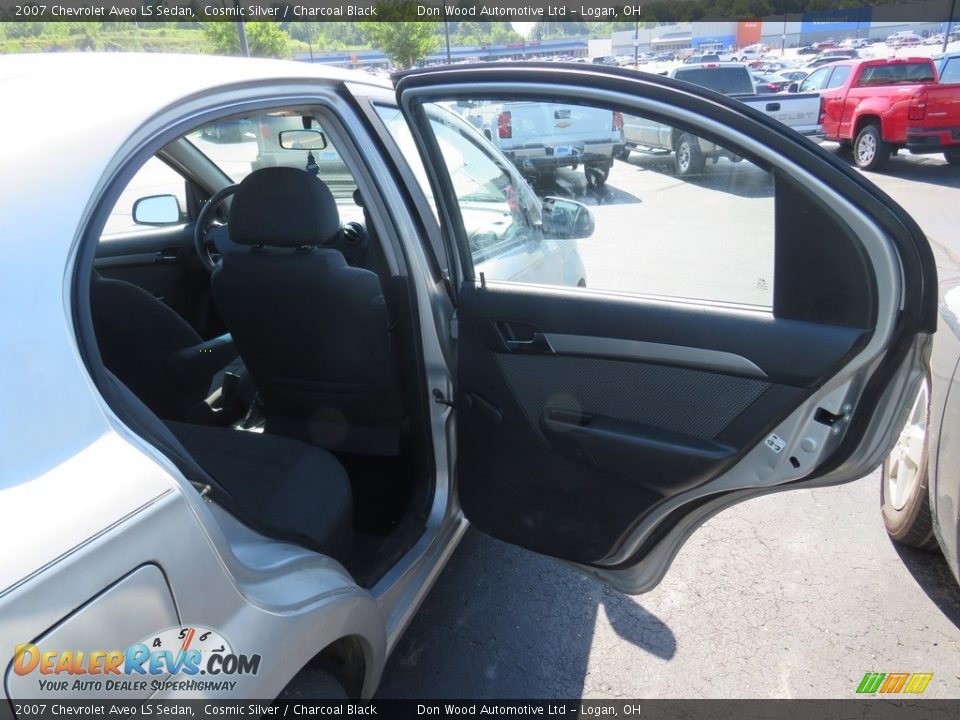 2007 Chevrolet Aveo LS Sedan Cosmic Silver / Charcoal Black Photo #22