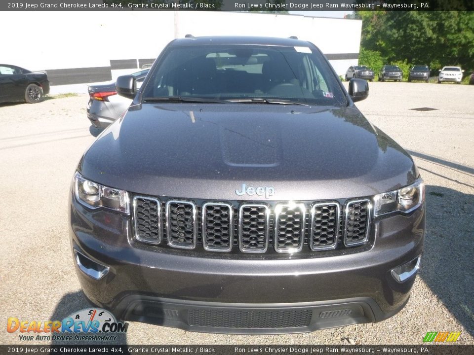 2019 Jeep Grand Cherokee Laredo 4x4 Granite Crystal Metallic / Black Photo #9