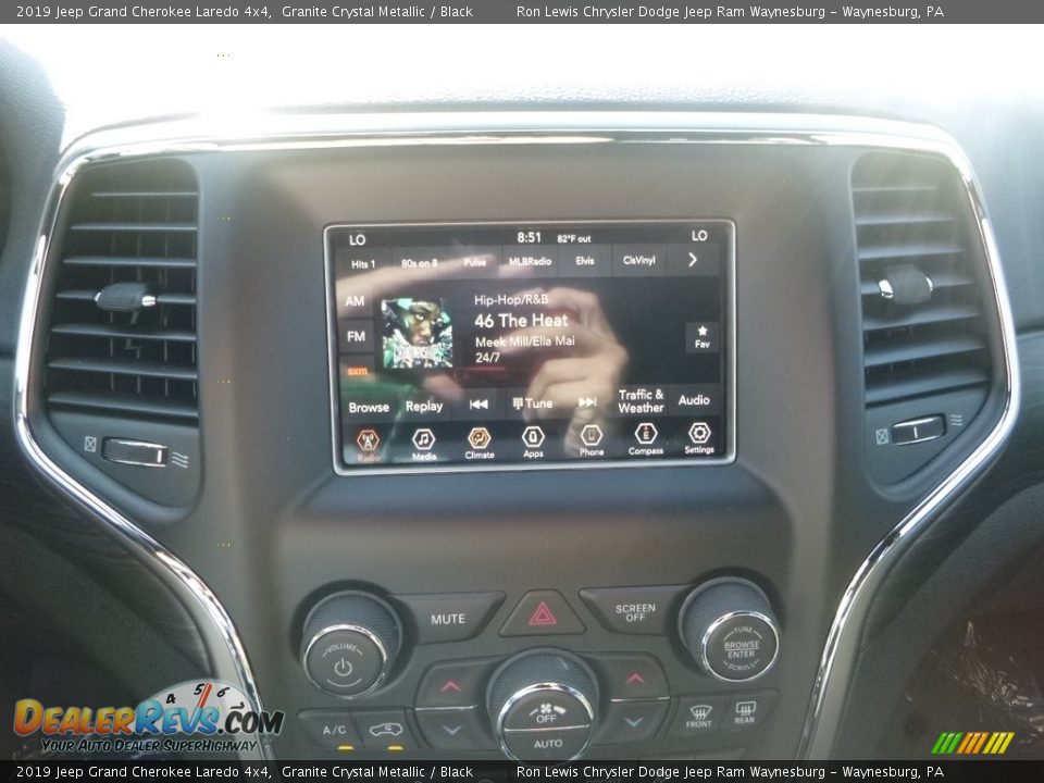 2019 Jeep Grand Cherokee Laredo 4x4 Granite Crystal Metallic / Black Photo #16