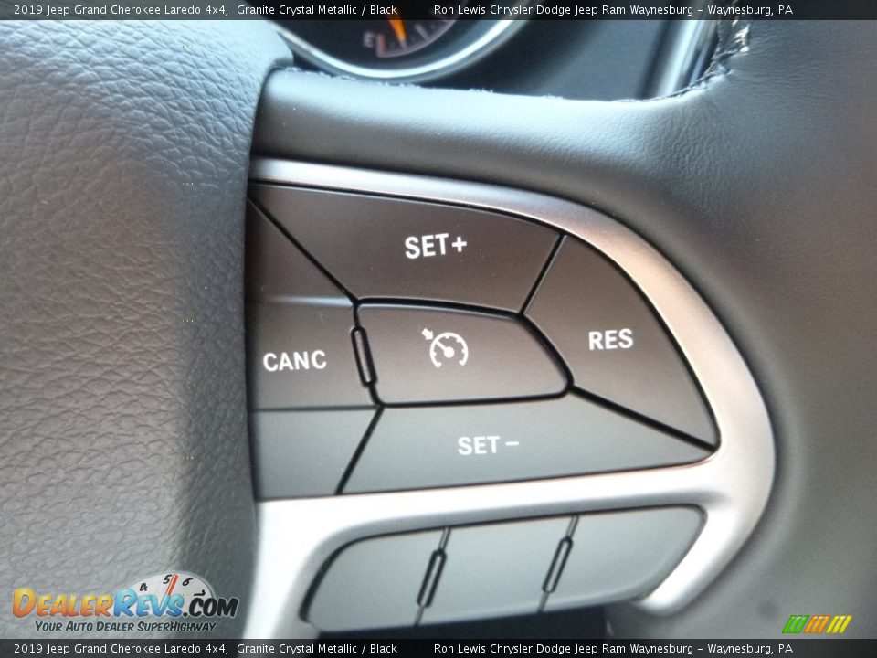 2019 Jeep Grand Cherokee Laredo 4x4 Granite Crystal Metallic / Black Photo #18