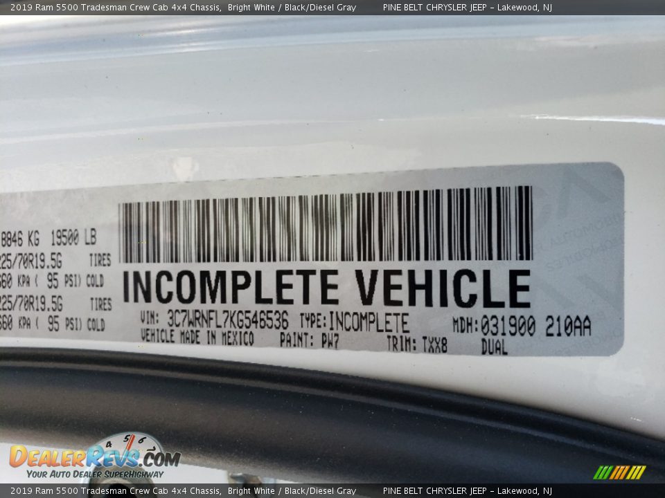 2019 Ram 5500 Tradesman Crew Cab 4x4 Chassis Bright White / Black/Diesel Gray Photo #10