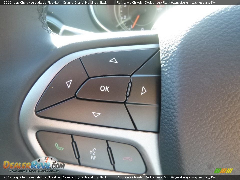 2019 Jeep Cherokee Latitude Plus 4x4 Granite Crystal Metallic / Black Photo #18