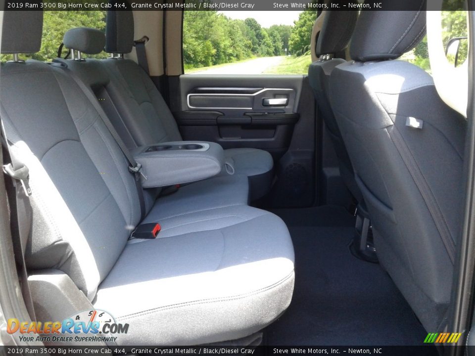 2019 Ram 3500 Big Horn Crew Cab 4x4 Granite Crystal Metallic / Black/Diesel Gray Photo #13