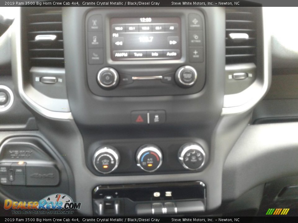 2019 Ram 3500 Big Horn Crew Cab 4x4 Granite Crystal Metallic / Black/Diesel Gray Photo #18