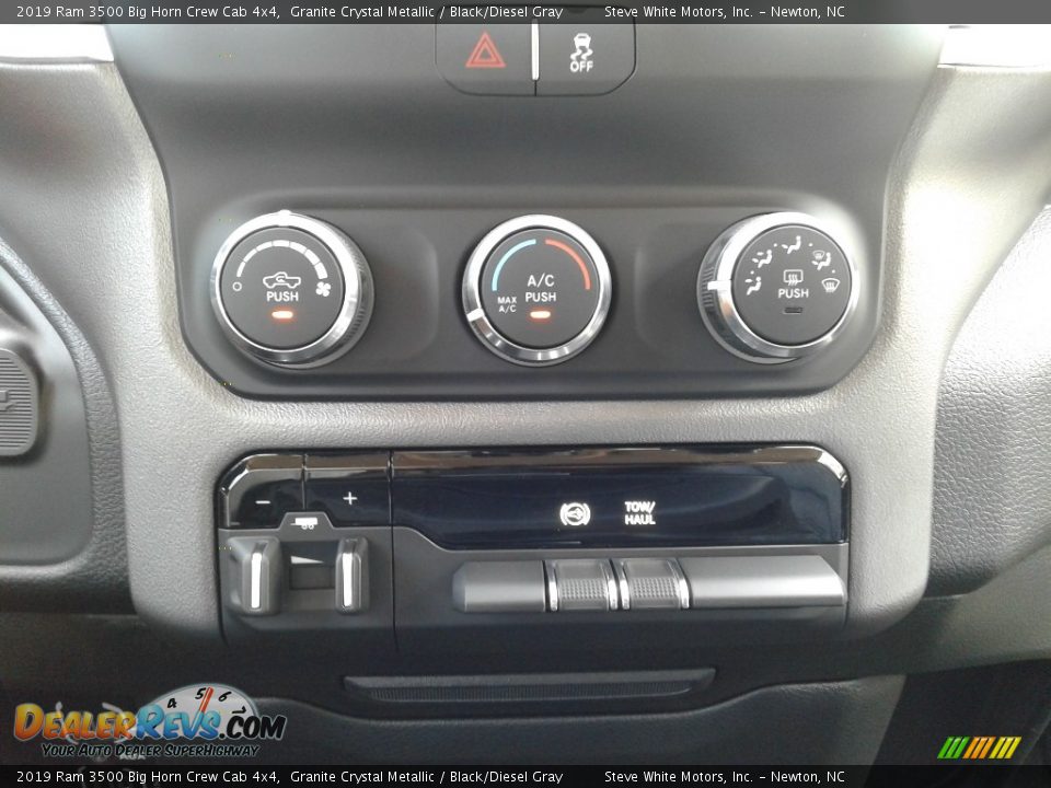 2019 Ram 3500 Big Horn Crew Cab 4x4 Granite Crystal Metallic / Black/Diesel Gray Photo #23