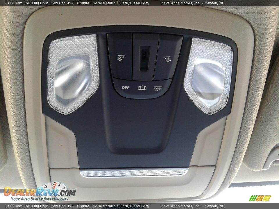 2019 Ram 3500 Big Horn Crew Cab 4x4 Granite Crystal Metallic / Black/Diesel Gray Photo #24